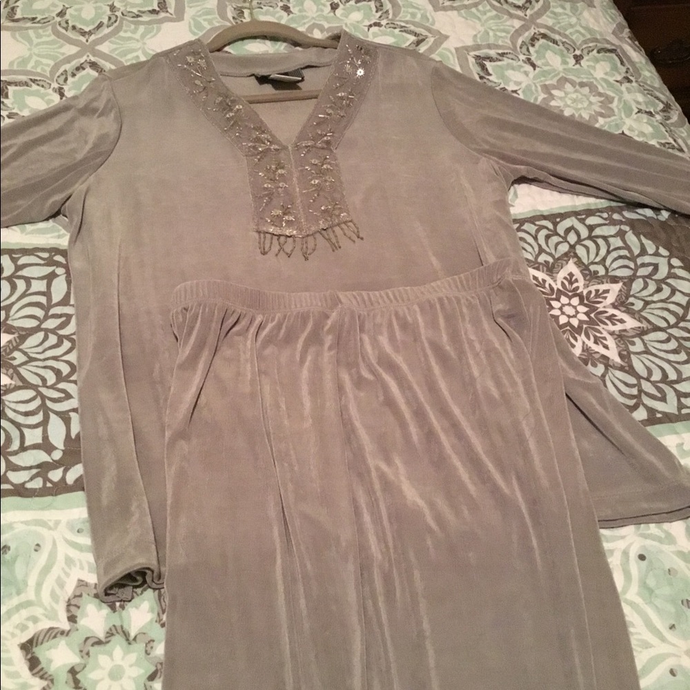 Gray Pantsuit - image 6